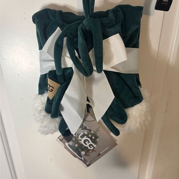 Ugg Bliss Mini Tree Skirt in putty/ beige tan NWT - Picture 2 of 4